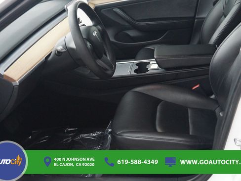 Used 2021 Tesla Model 3 Standard Range Plus RWD image 9