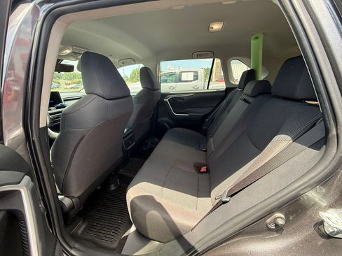 Used 2024 Toyota RAV4 LE AWD/4WD image 10