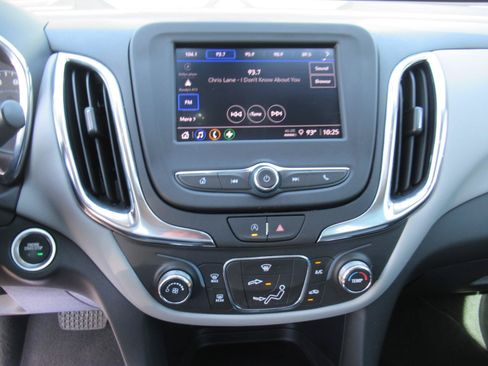 Used 2023 Chevrolet Equinox LS w/ Sport Edition FWD image 25