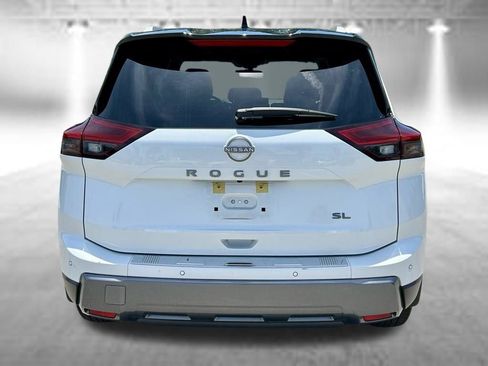 Certified 2024 Nissan Rogue SL w/ SL Premium Package FWD image 8