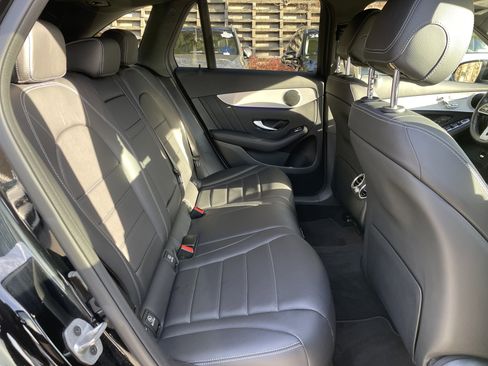 Certified 2022 Mercedes-Benz GLC 300 4MATIC image 46