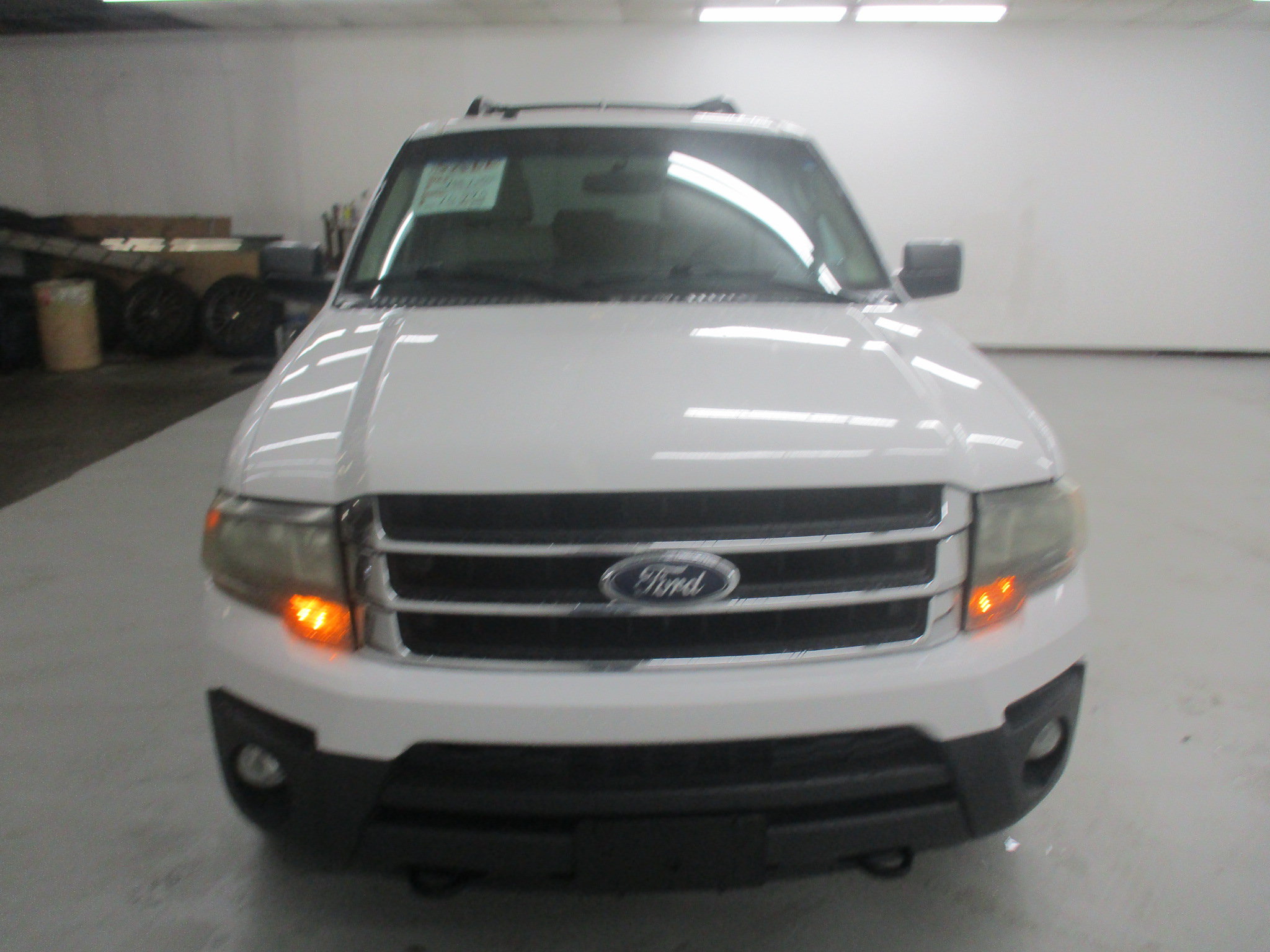 Used 2016 Ford Expedition XL AWD/4WD image 2