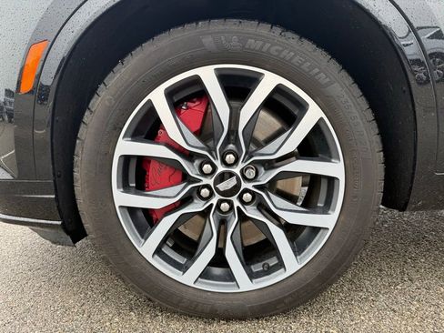 Certified 2024 Cadillac XT6 Sport w/ LPO, Floor Liner Package image 14