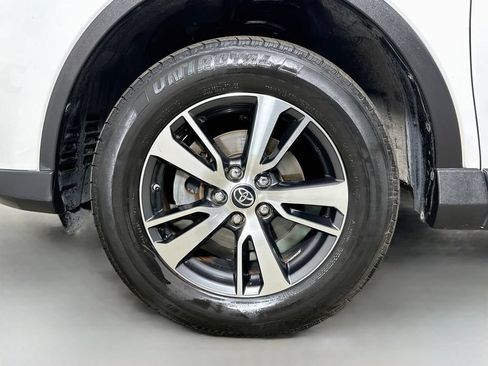 Used 2017 Toyota RAV4 XLE FWD image 35
