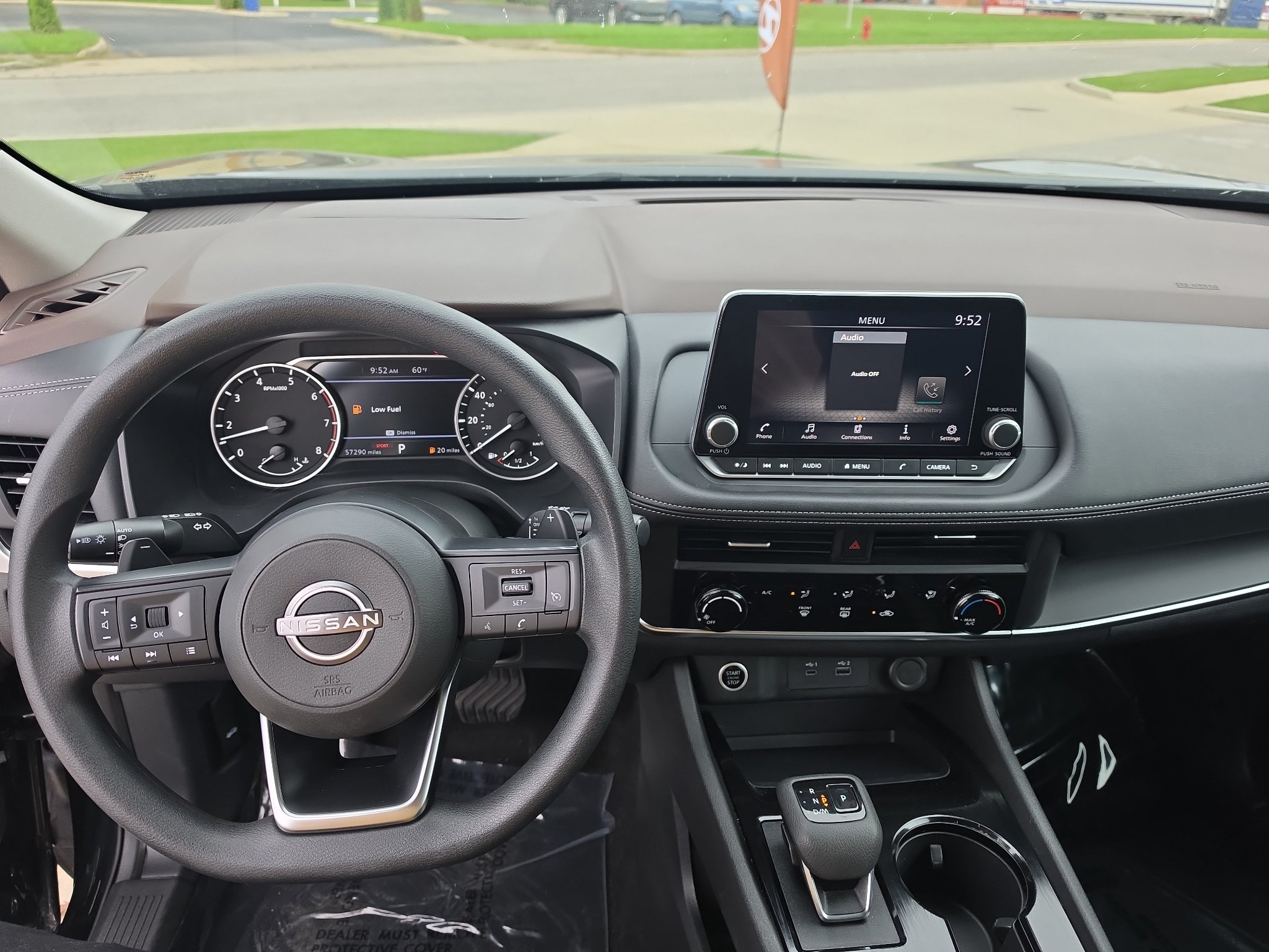 Used 2023 Nissan Rogue S FWD image 9