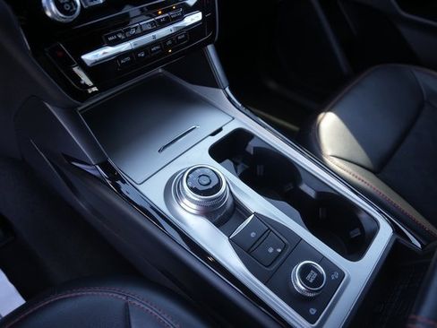 Used 2022 Ford Explorer ST-Line image 28