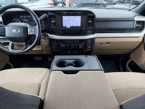 Used 2024 Ford F250 XLT AWD/4WD image 13
