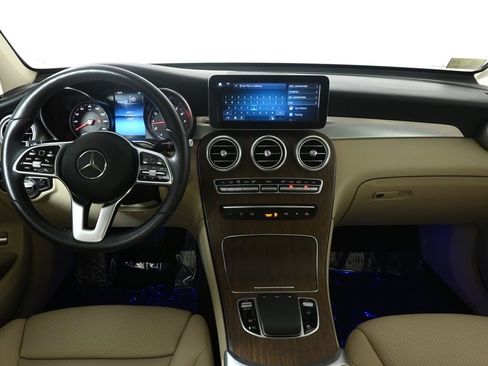 Used 2020 Mercedes-Benz GLC 300 4MATIC image 17