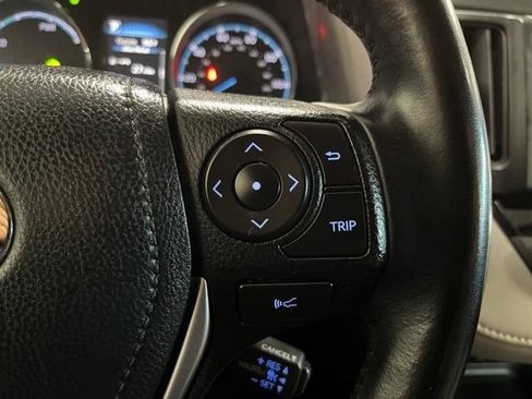 Used 2018 Toyota RAV4 Limited w/ Advanced Technology Package AWD/4WD image 23