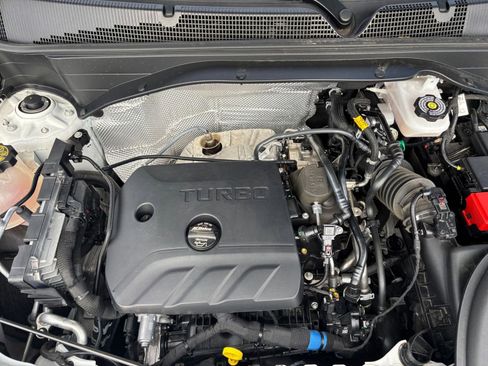 Used 2025 Chevrolet TrailBlazer LT image 30