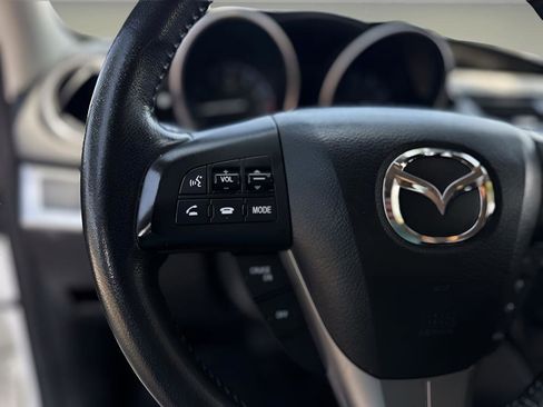 Used 2013 MAZDA MAZDA3 i Touring FWD image 16