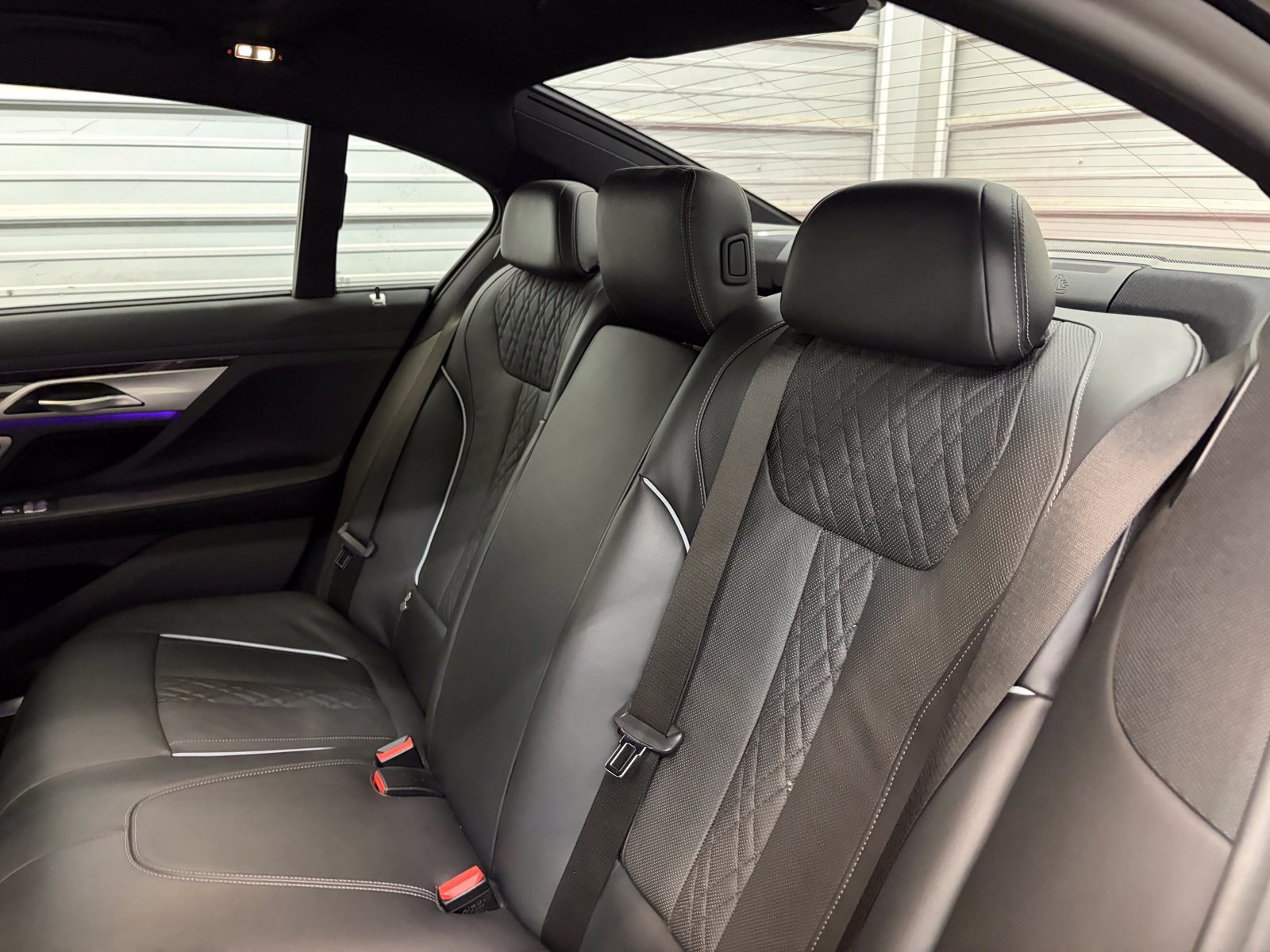 Used 2022 BMW 740i xDrive w/ M Sport Package AWD/4WD image 10