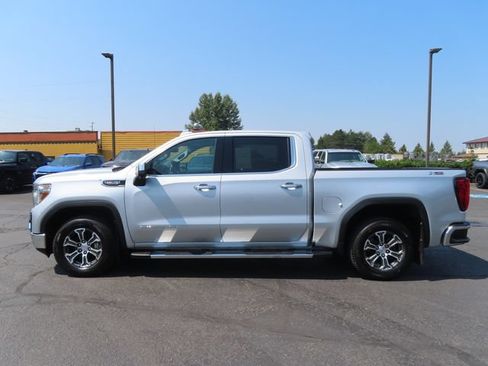 Used 2020 GMC Sierra 1500 SLT w/ SLT Premium Plus Package AWD/4WD image 4