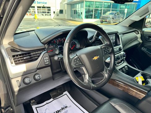 Used 2019 Chevrolet Tahoe LT image 9