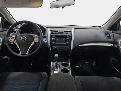Used 2015 Nissan Altima 2.5 S w/ Power Driver Seat Package FWD image 10