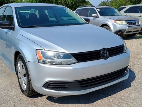 Used 2012 Volkswagen Jetta Sedan FWD image 4