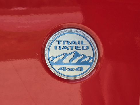 Used 2024 Jeep Wrangler Unlimited Sahara AWD/4WD image 31