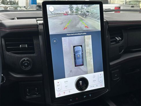 Used 2023 Ford Expedition Max Limited image 28