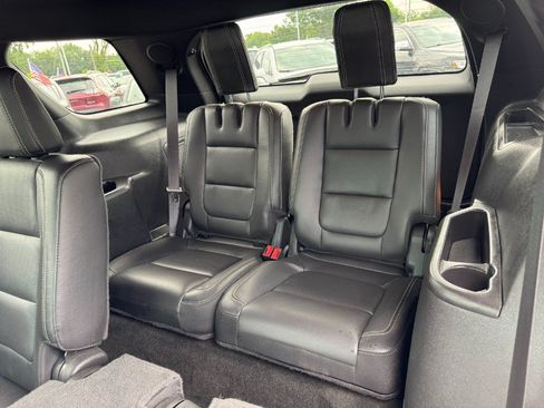 Used 2015 Ford Explorer Sport AWD/4WD image 17