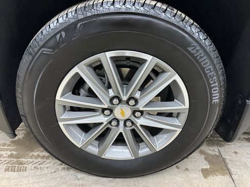 Certified 2023 Chevrolet Traverse LT image 38