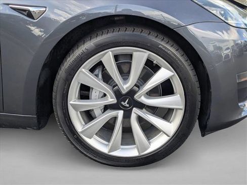Used 2018 Tesla Model 3 Long Range image 23
