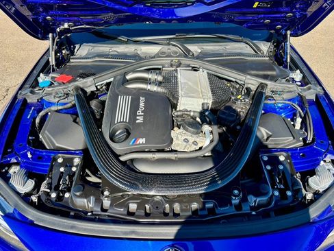 Used 2020 BMW M4 Coupe w/ Executive Package image 25