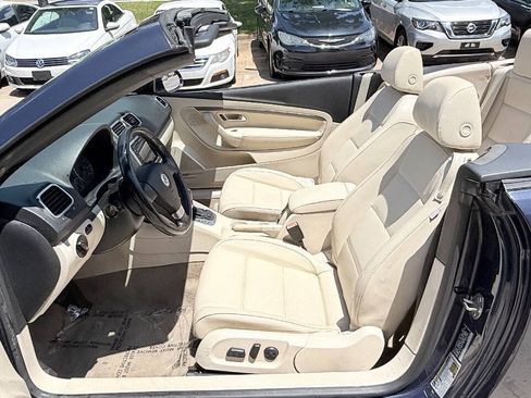 Used 2008 Volkswagen Eos Komfort FWD image 30