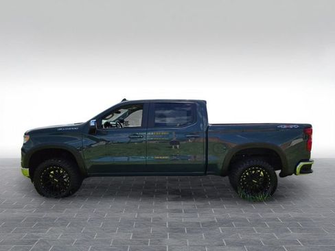 Used 2025 Chevrolet Silverado 1500 LT AWD/4WD image 4
