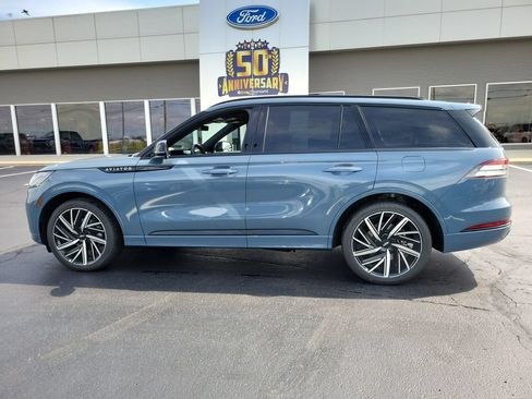 New 2026 Lincoln Aviator Black Label w/ Jet Appearance Package AWD/4WD image 7
