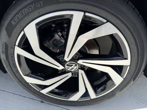 New 2025 Volkswagen Jetta SEL image 32