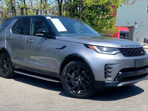 Certified 2025 Land Rover Discovery Dynamic SE AWD/4WD image 2