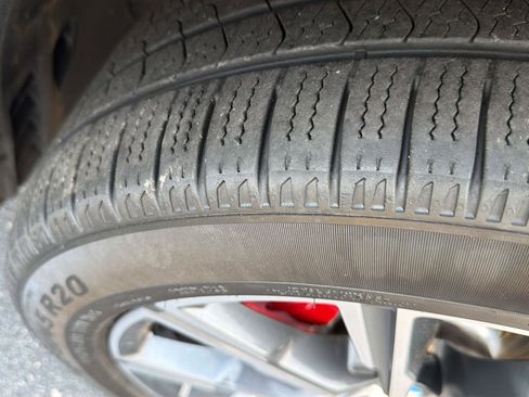 Used 2023 BMW X6 xDrive40i w/ M Sport Package AWD/4WD image 41