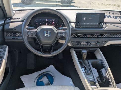 Used 2024 Honda Accord EX image 29