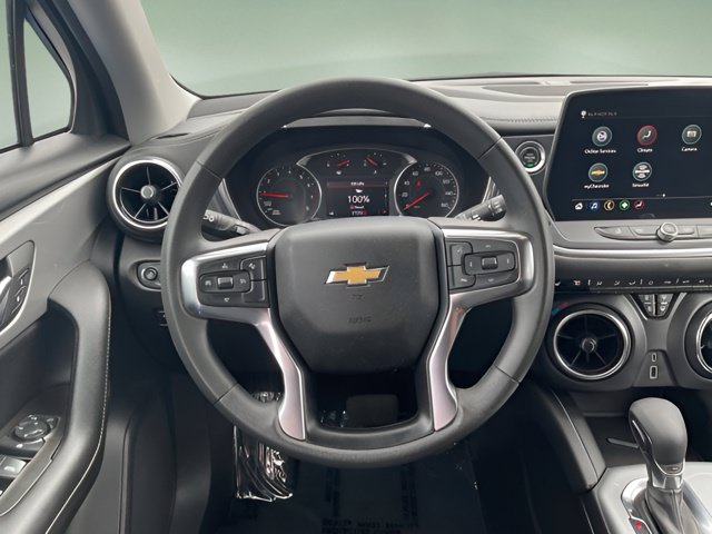 Used 2025 Chevrolet Blazer LT AWD/4WD image 14