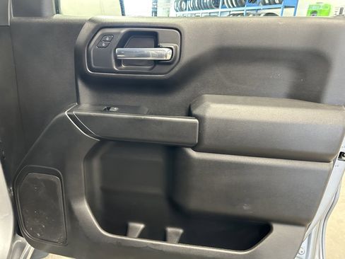 Used 2023 Chevrolet Silverado 1500 Custom image 19