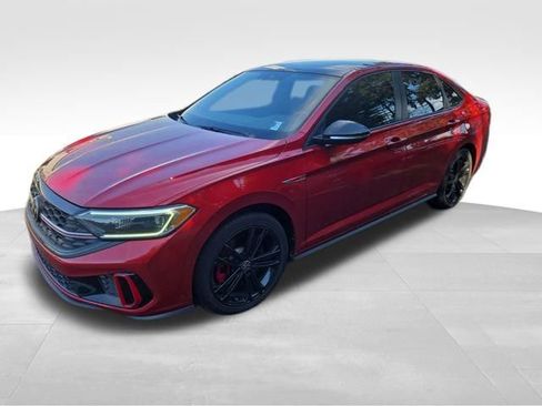 Certified 2022 Volkswagen Jetta GLI Autobahn w/ GLI Black Package image 3