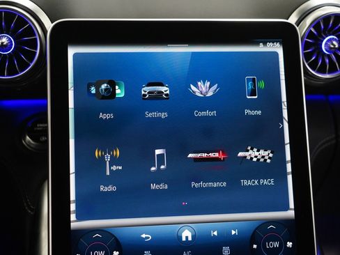 Certified 2024 Mercedes-Benz SL 63 AMG 4MATIC image 31