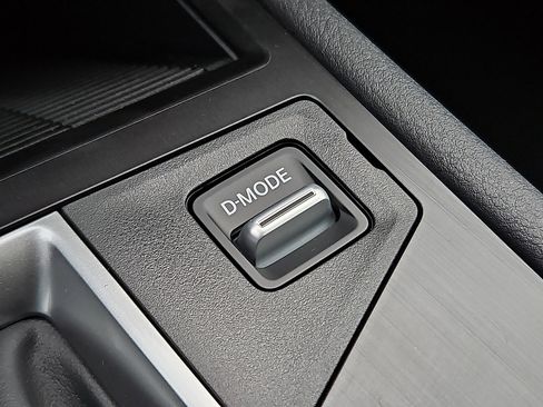 New 2026 Nissan Kicks SV w/ SV Premium Package image 19