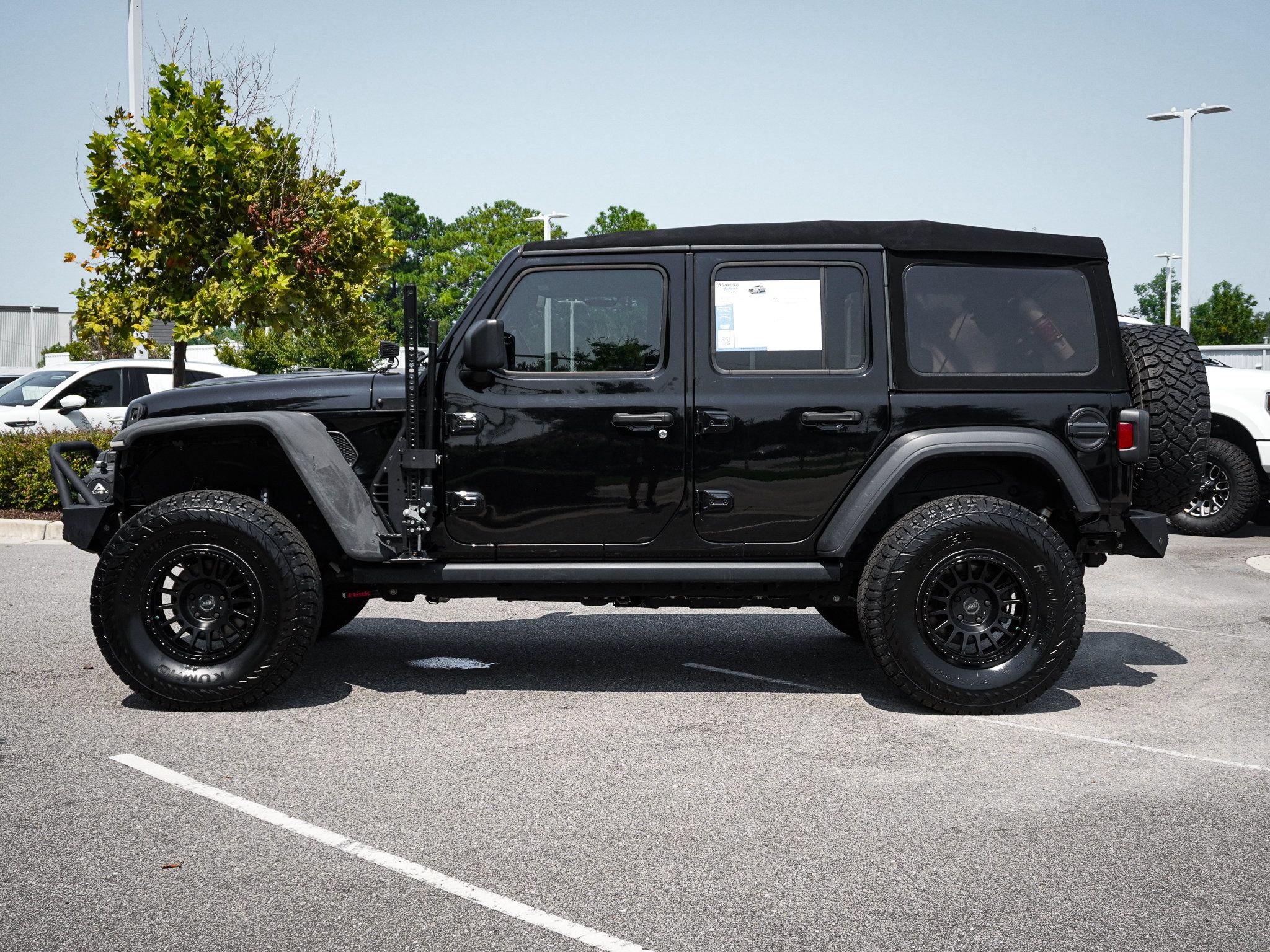 Used 2021 Jeep Wrangler Unlimited Sport AWD/4WD image 9
