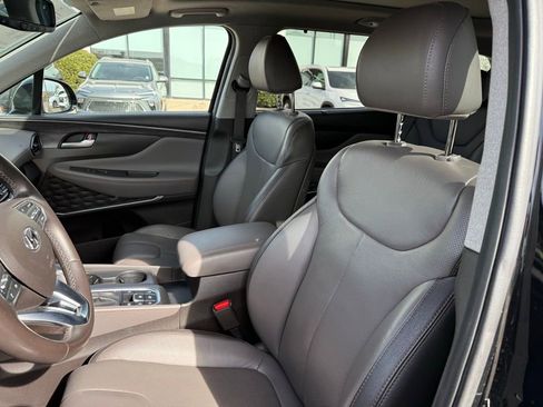 Used 2020 Hyundai Santa Fe Limited image 11