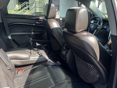 Used 2015 Cadillac SRX Luxury image 15