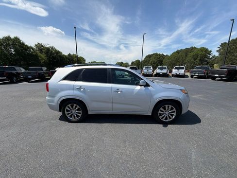 Used 2012 Kia Sorento SX w/ SX Premium Pkg FWD image 7