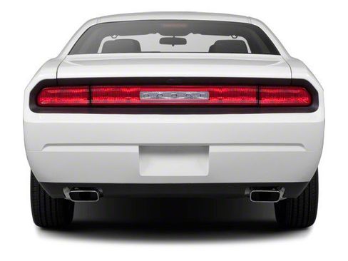 Used 2012 Dodge Challenger SXT RWD image 8