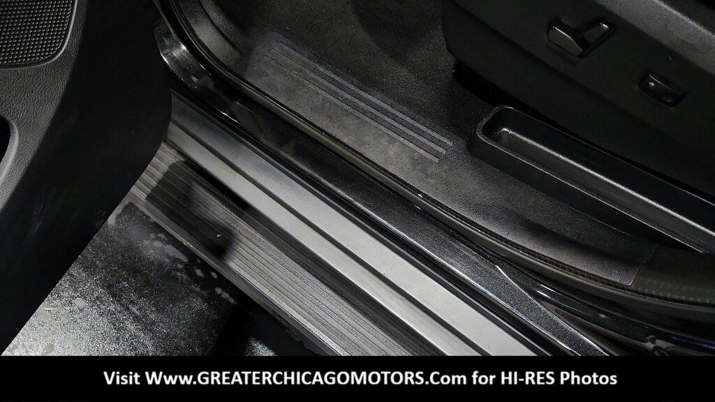 Used 2015 Dodge Grand Caravan SXT w/ Blacktop Package FWD image 25