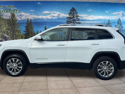 Used 2020 Jeep Cherokee Latitude Plus w/ Cold Weather Group image 8