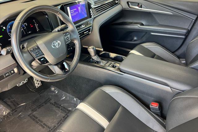 Certified 2025 Toyota Camry SE FWD image 11