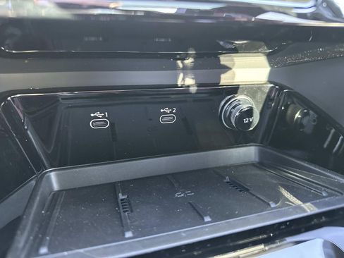 New 2025 Audi SQ5 Premium Plus AWD/4WD image 20