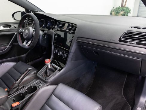 Used 2018 Volkswagen GTI 4-Door FWD image 13