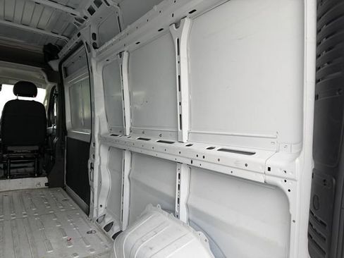 Used 2026 RAM ProMaster 2500 w/ Convenience Group FWD image 13