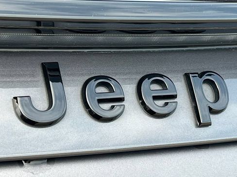 Used 2024 Jeep Wagoneer Limited AWD/4WD image 51